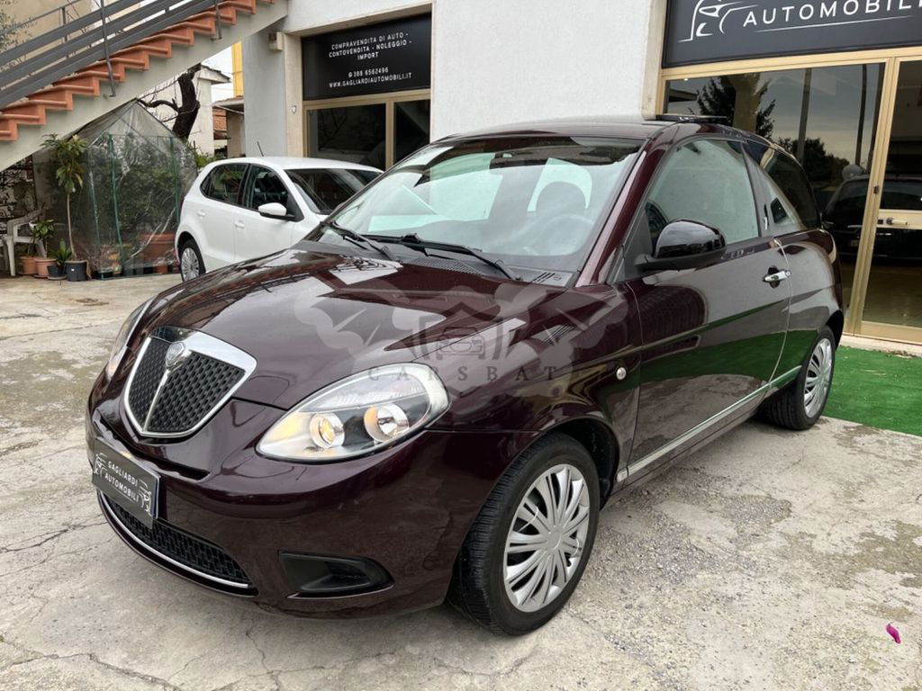 Lancia Ypsilon 2011