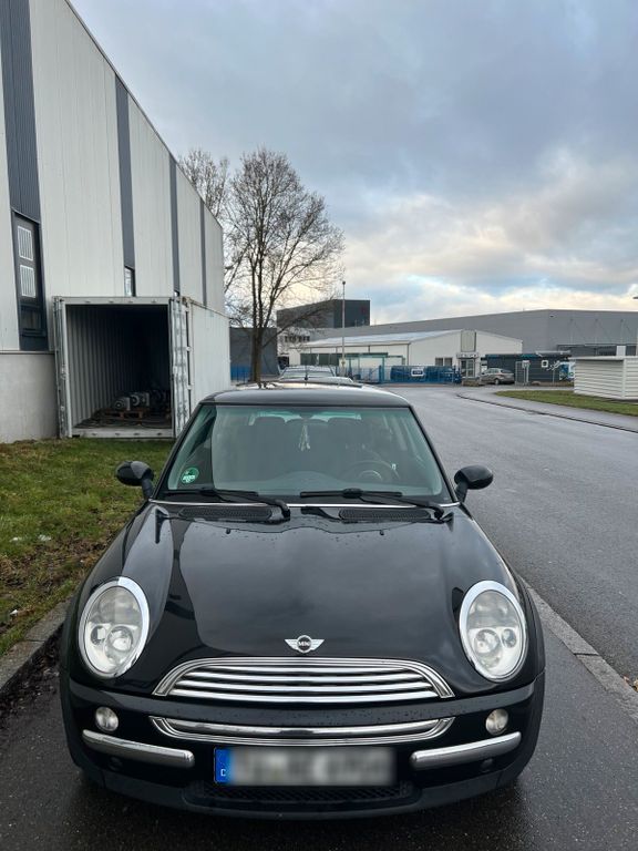 Mini One 2004