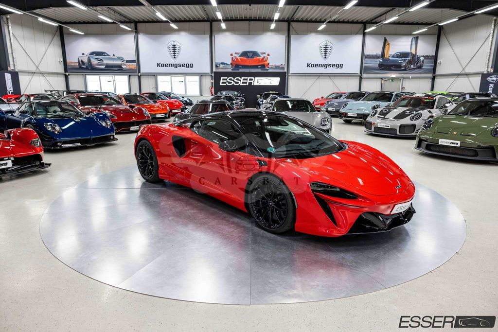 McLaren Artura 2023