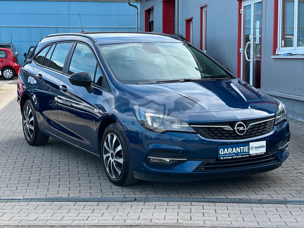 Opel Astra 2021