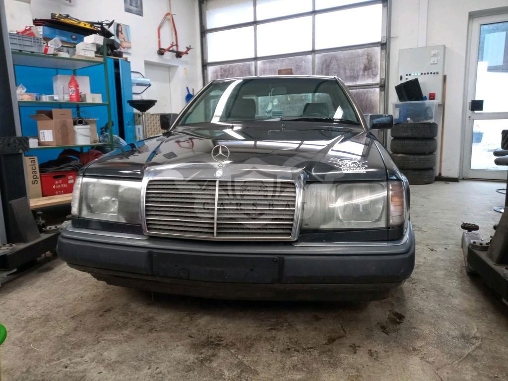 Mercedes-Benz CE 230 1992