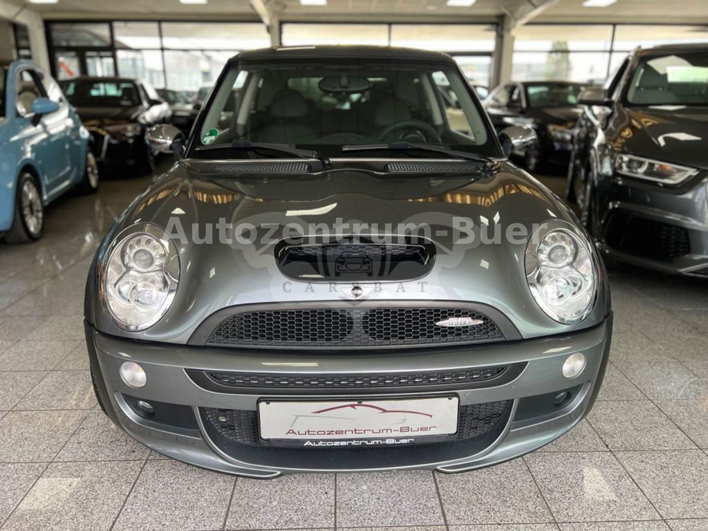 Mini John Cooper Works 2004