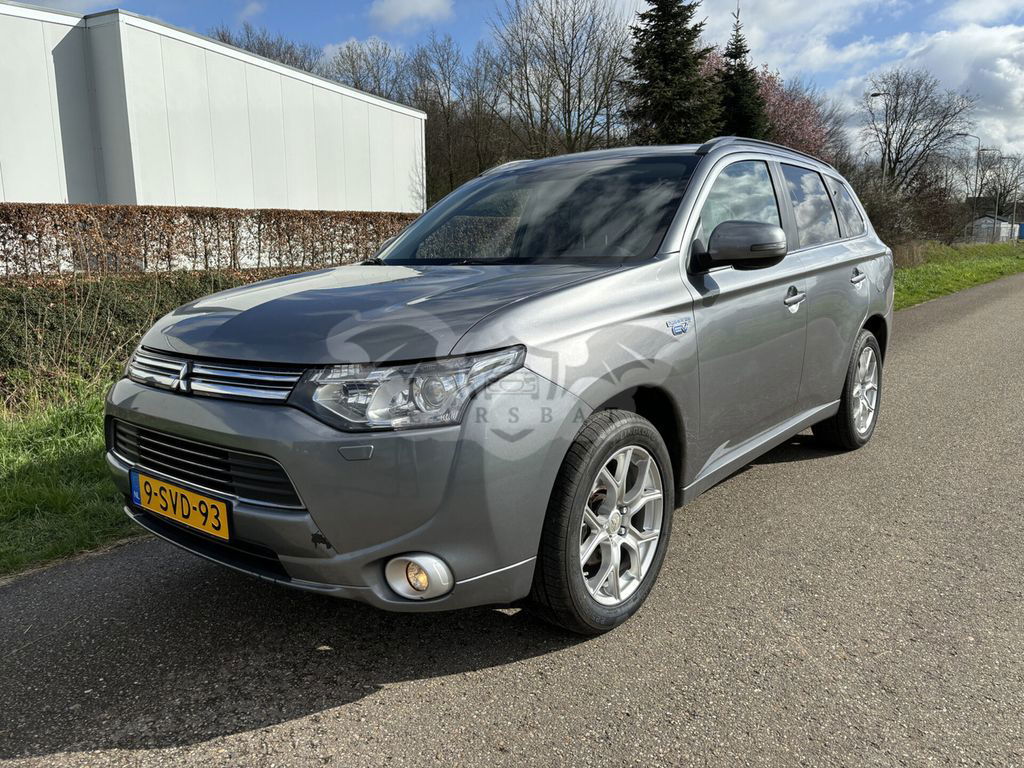 Mitsubishi Outlander 2013
