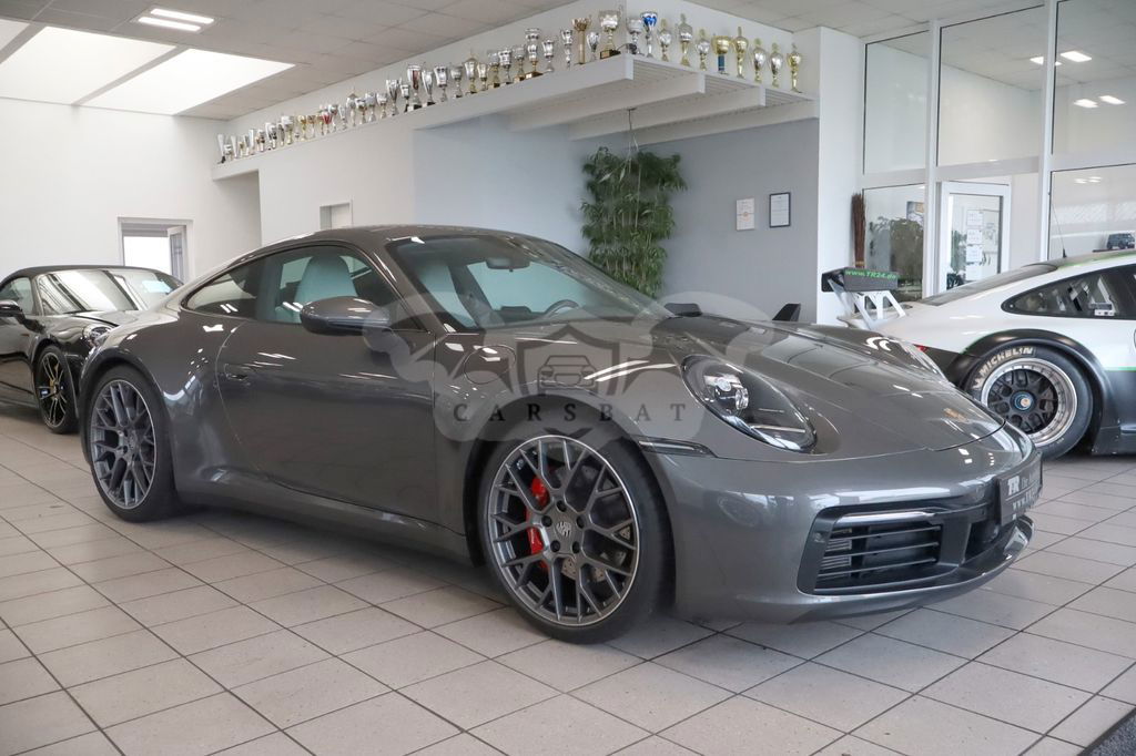 Porsche 992 2019
