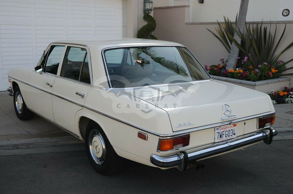 Mercedes-Benz 250 1971