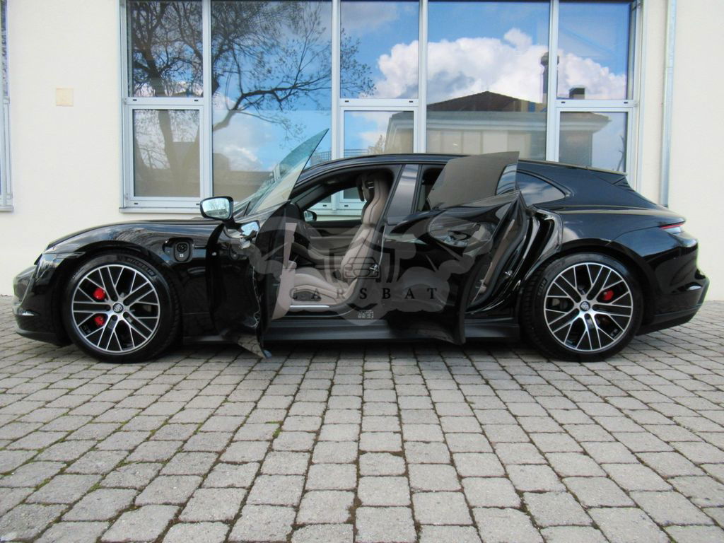 Porsche Taycan 2023