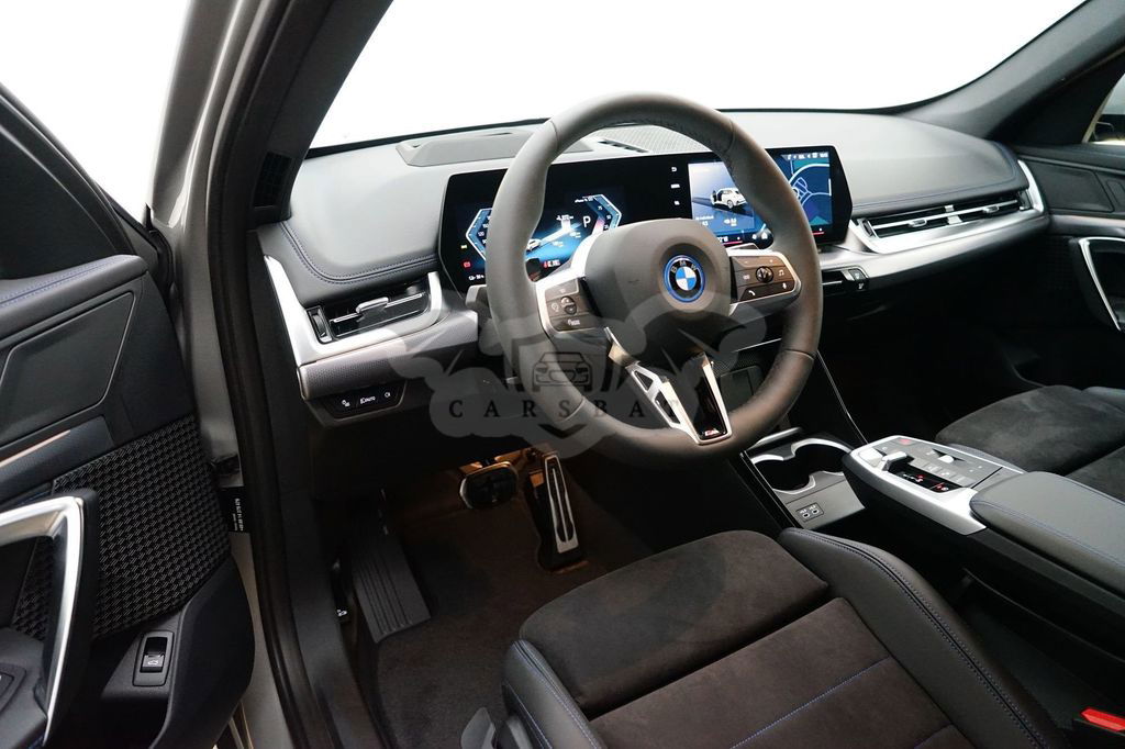 BMW iX1 2023