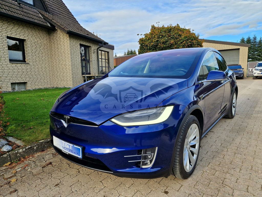 Tesla Model X 2016