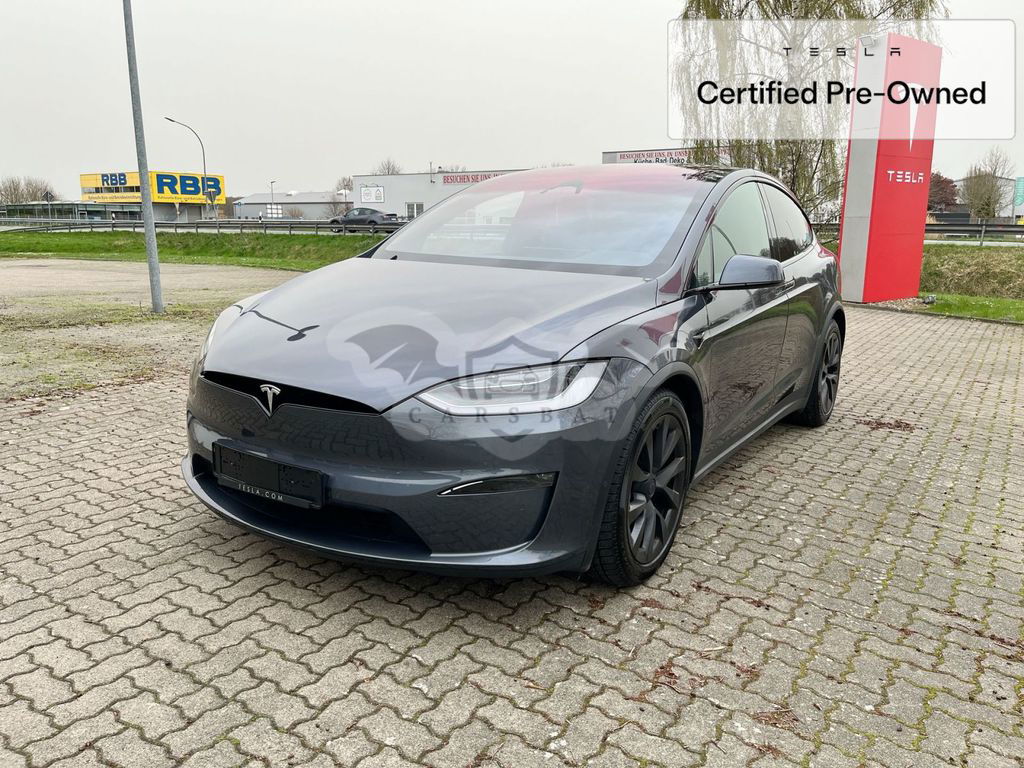 Tesla Model X 2022
