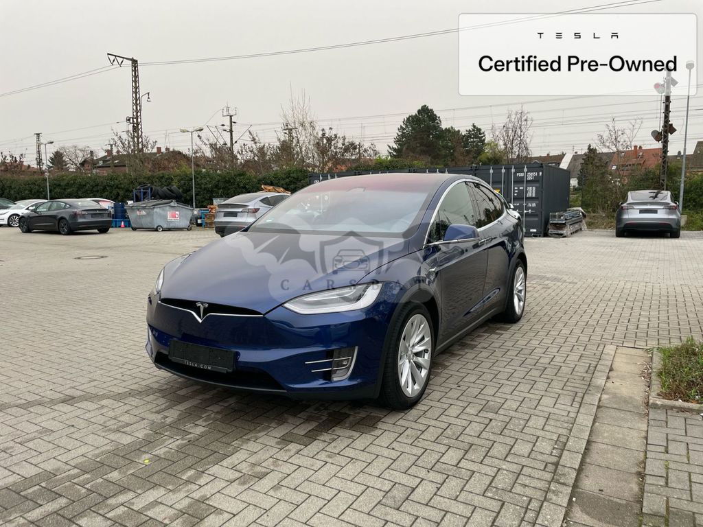 Tesla Model X 2020