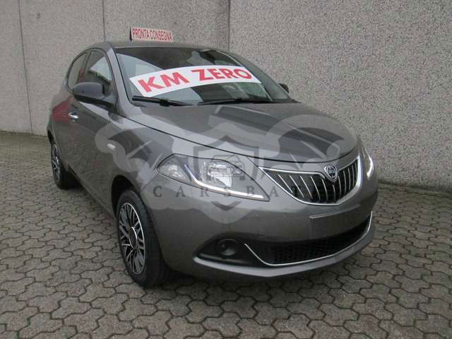 Lancia Ypsilon 2024