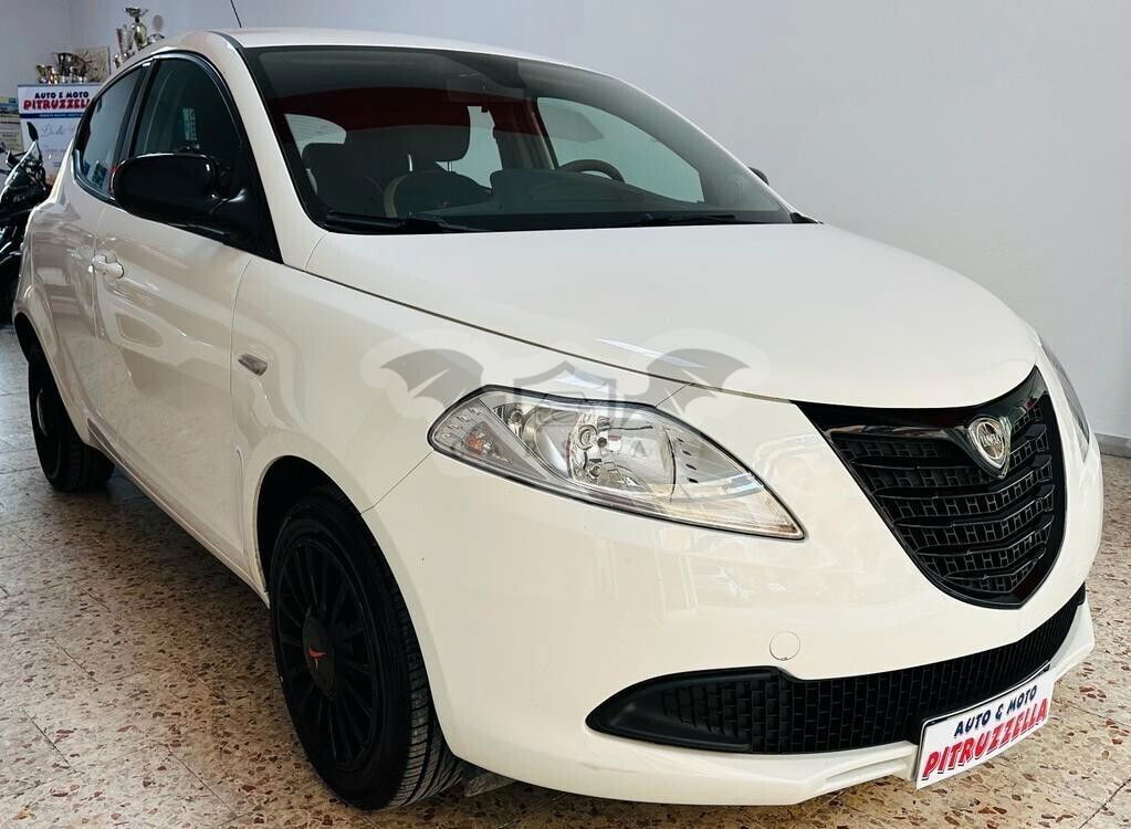 Lancia Ypsilon 2015