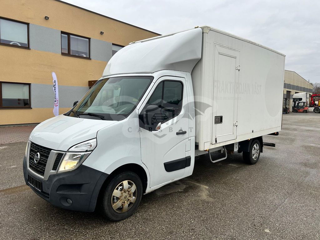 Nissan NV400 2013
