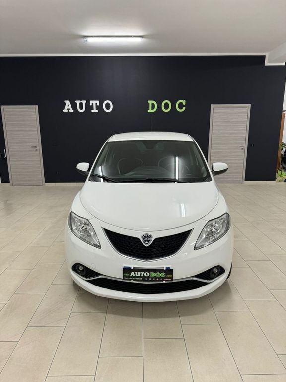 Lancia Ypsilon 2016