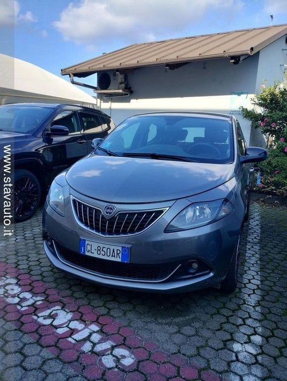 Lancia Ypsilon 2022