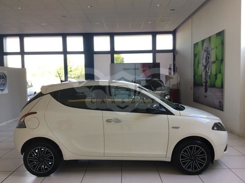 Lancia Ypsilon 2022