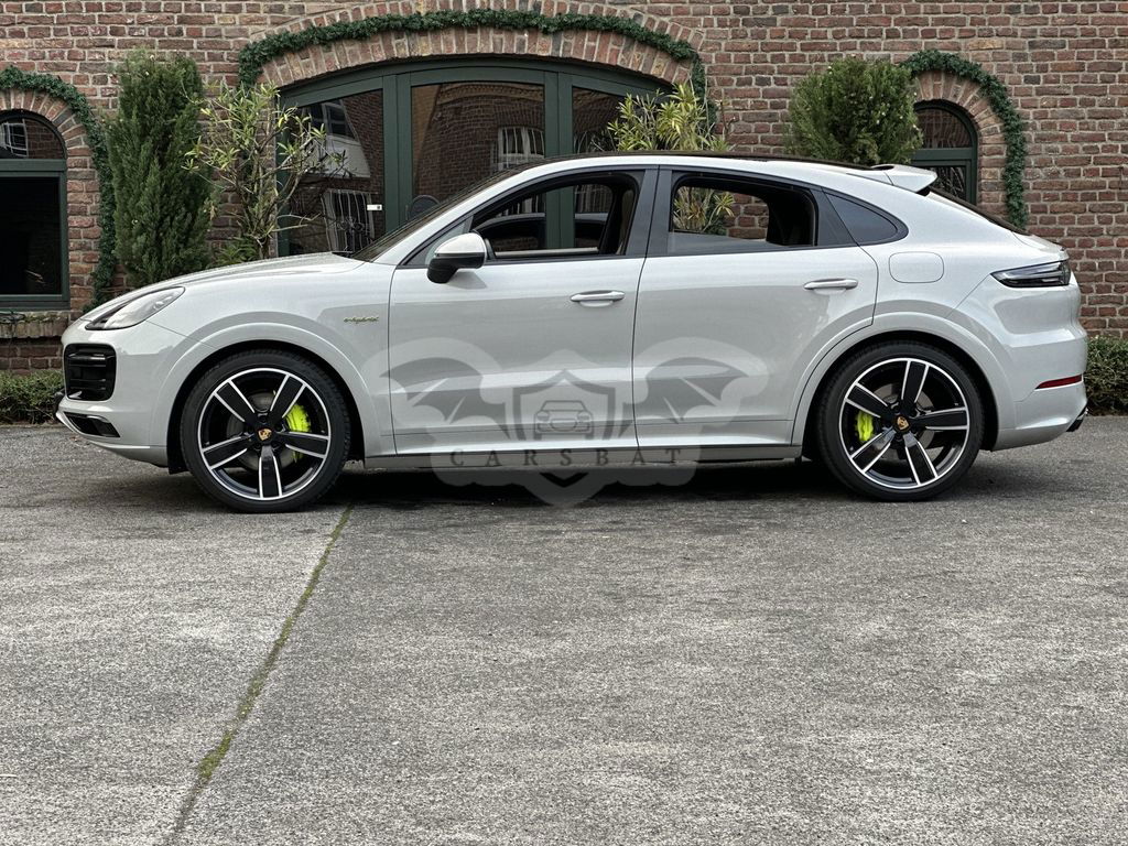 Porsche Cayenne 2022