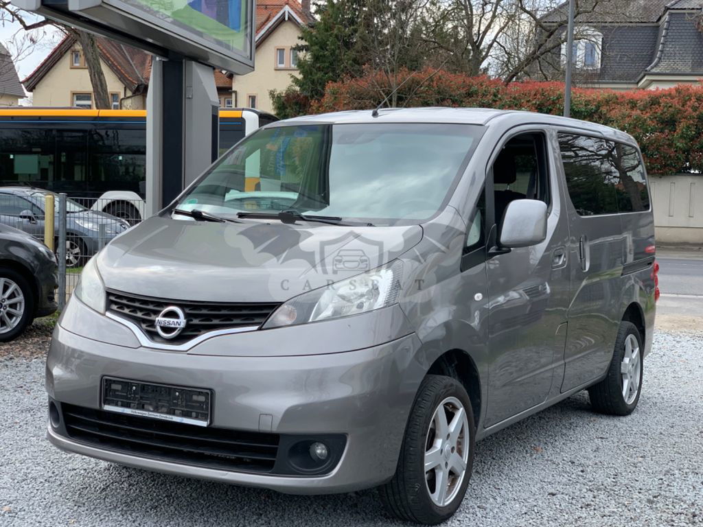 Nissan NV200 2012
