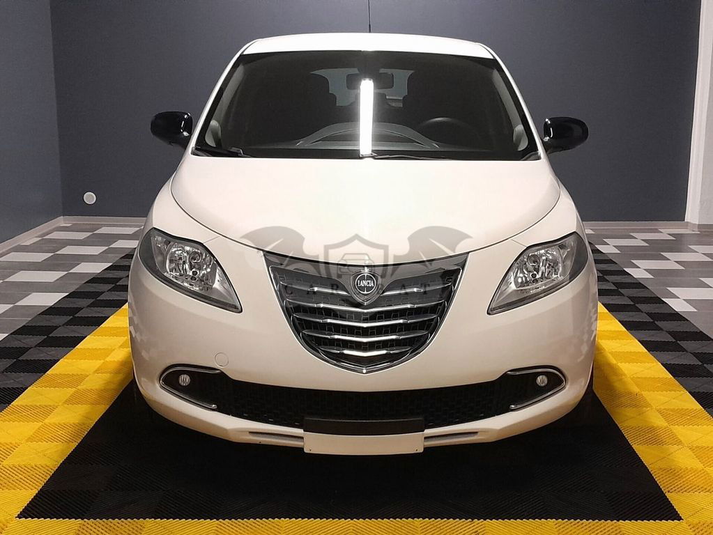 Lancia Ypsilon 2014