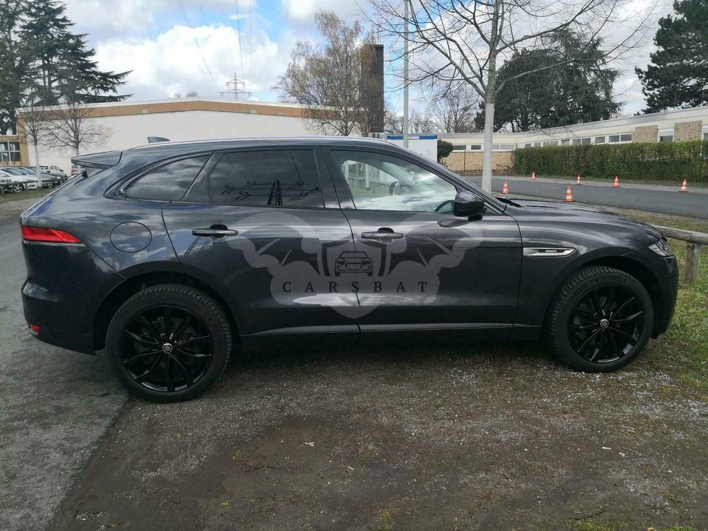 Jaguar F-Pace 2017