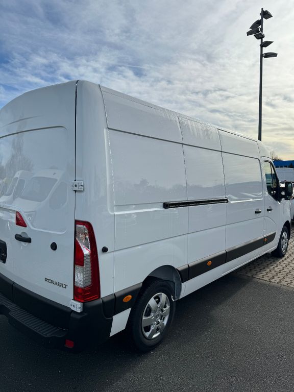 Renault Master 2023