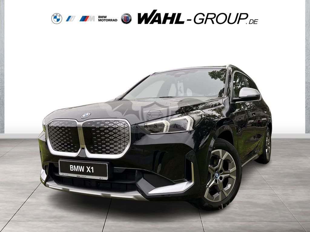 BMW iX1 2024