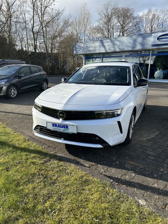 Opel Astra 2023