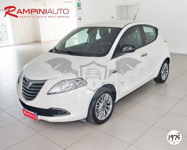 Lancia Ypsilon 2012
