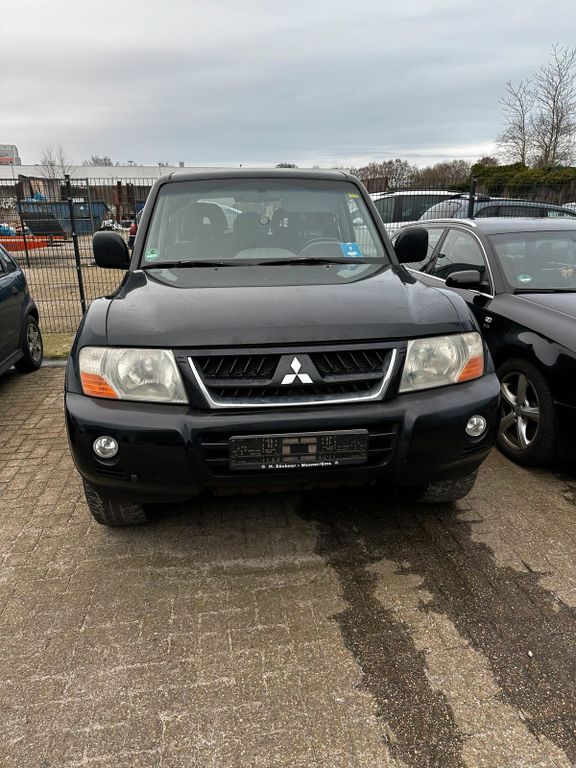 Mitsubishi Pajero 2006