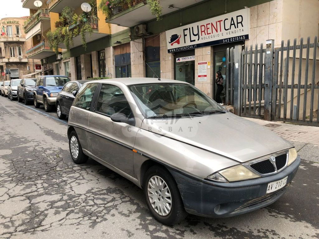 Lancia Ypsilon 2000