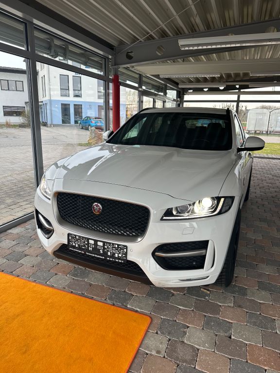 Jaguar F-Pace 2017