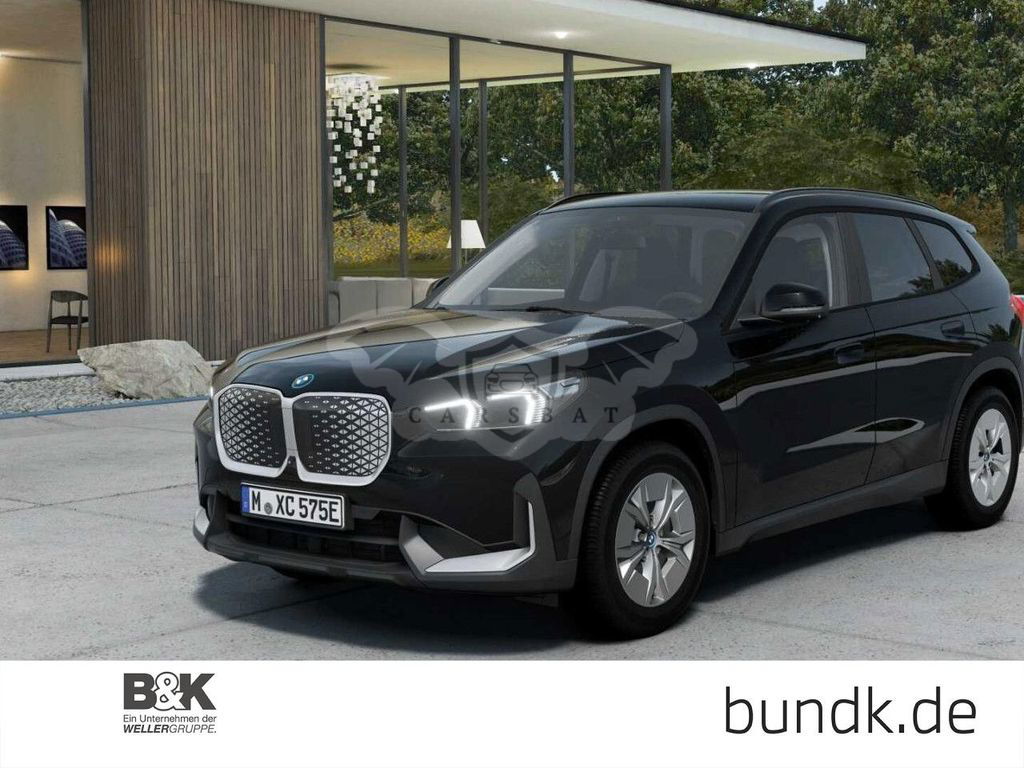 BMW iX1 2024