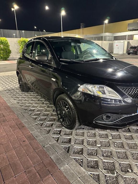 Lancia Ypsilon 2017