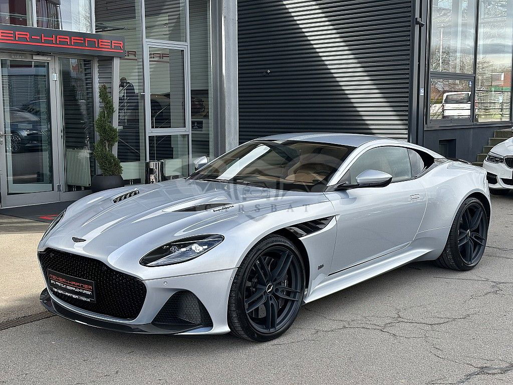 Aston Martin DBS 2019