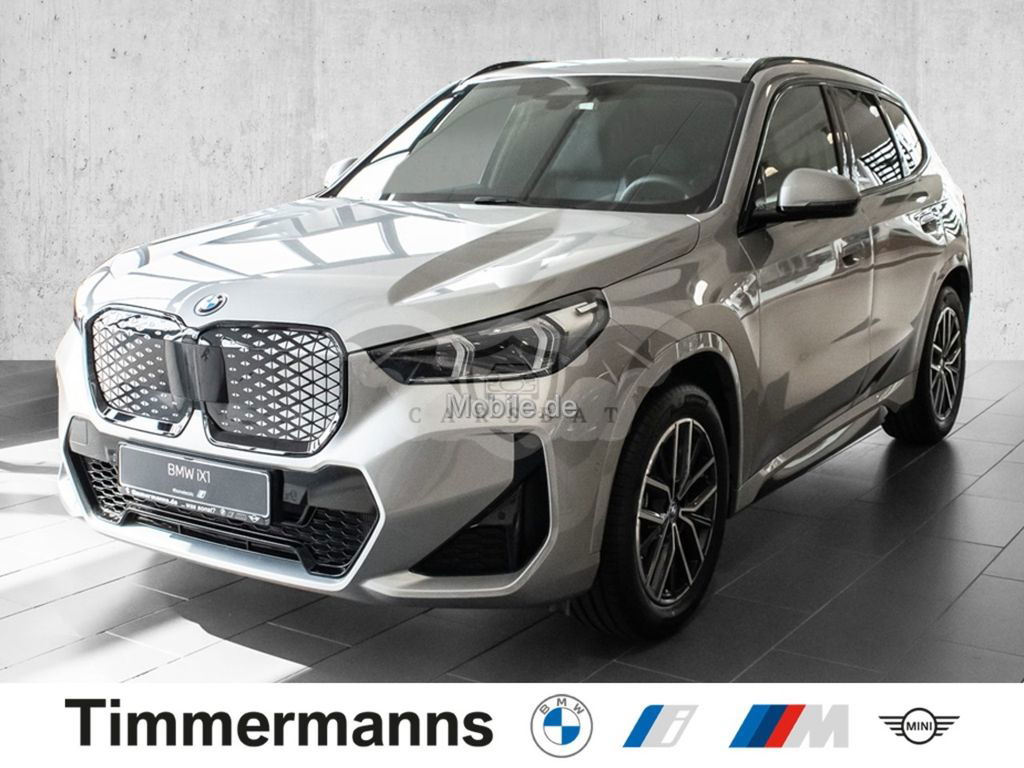 BMW iX1 2024