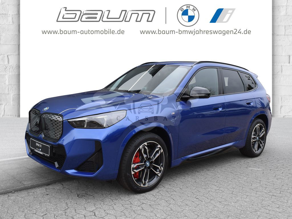 BMW iX1 2024