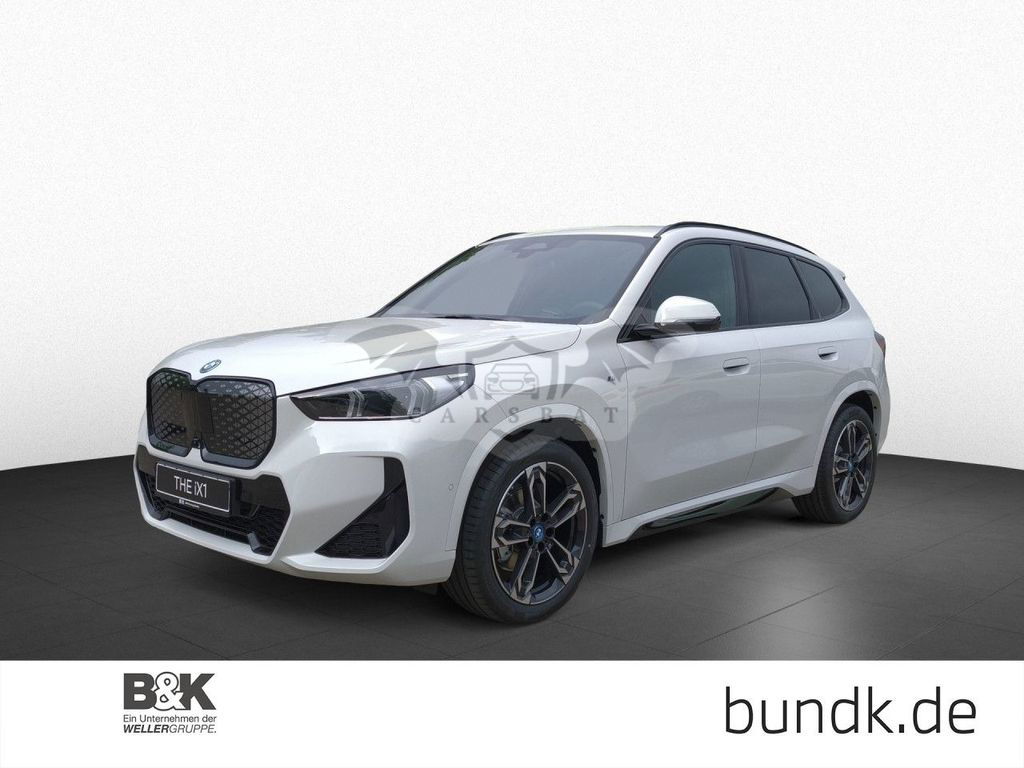 BMW iX1 2024
