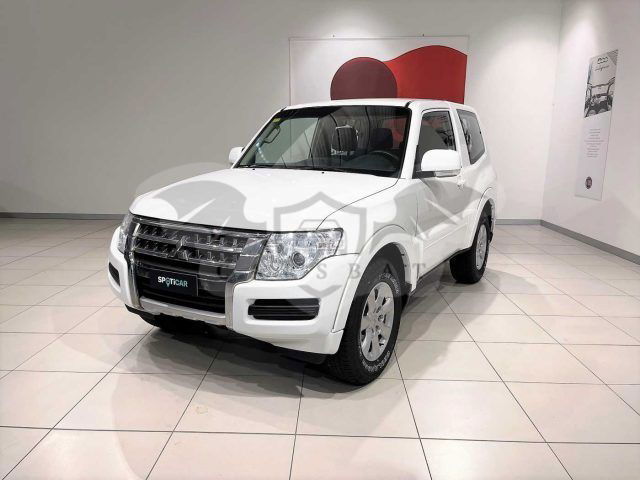 Mitsubishi Pajero 2017