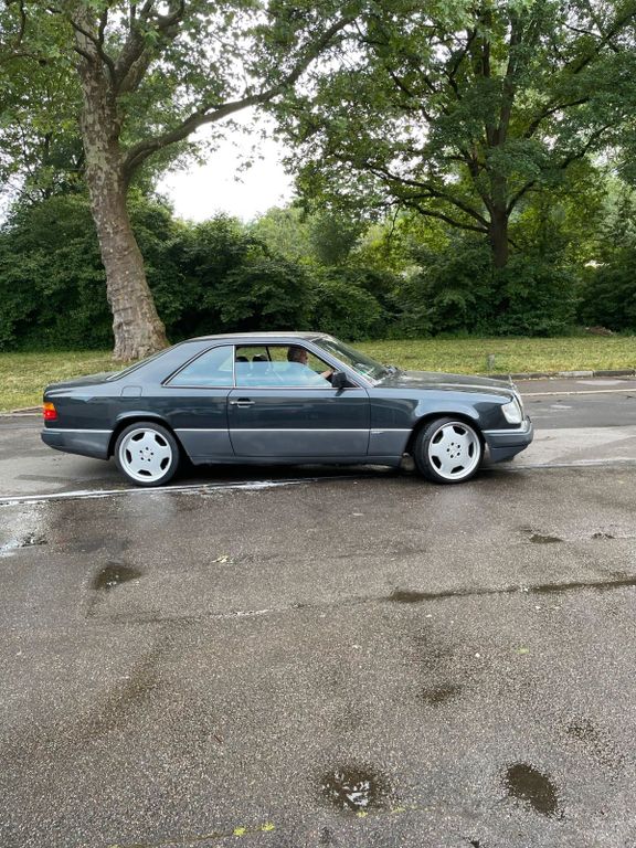Mercedes-Benz CE 300 1991