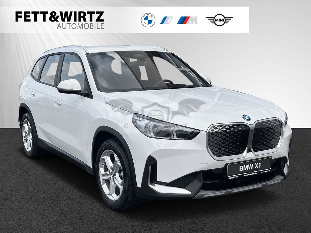 BMW iX1 2024