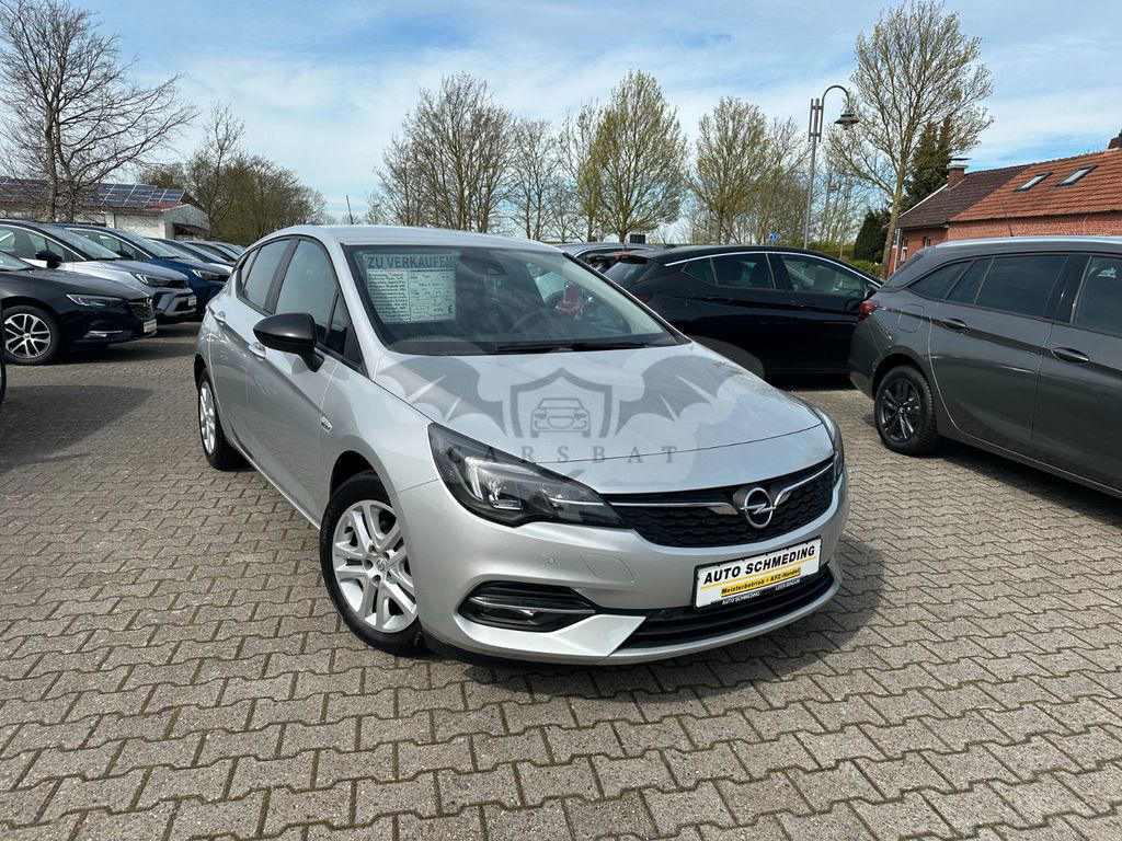 Opel Astra 2021