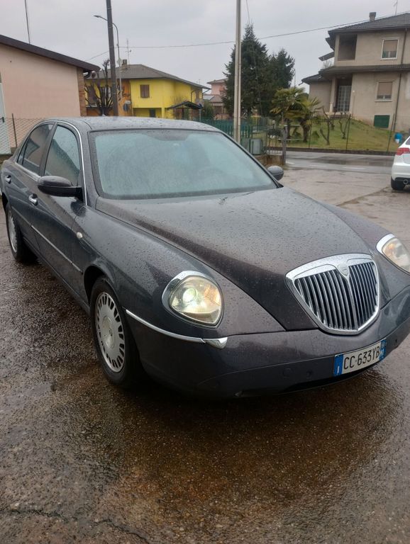 Lancia Thesis 2002