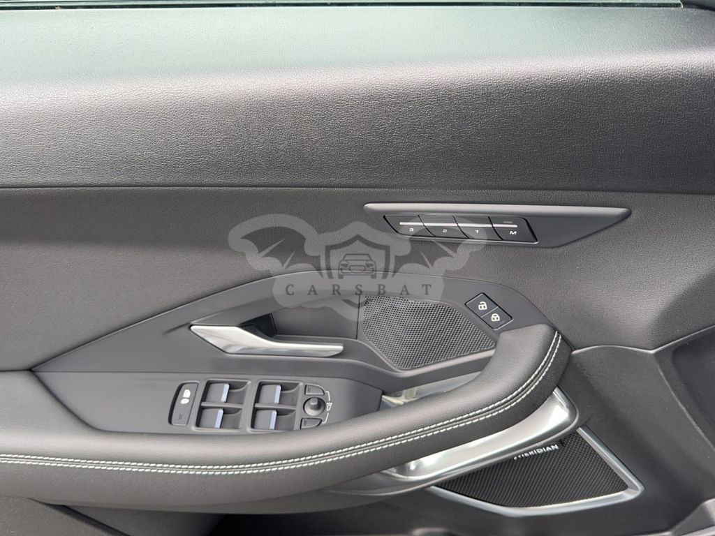 Jaguar E-Pace 2024