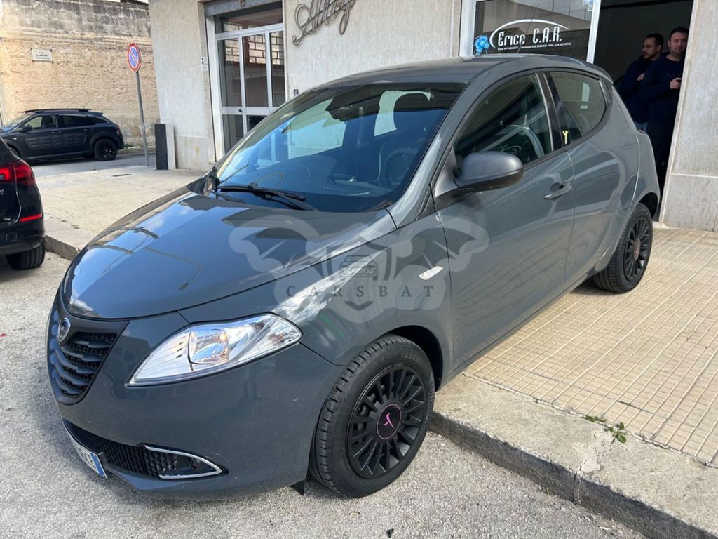 Lancia Ypsilon 2014