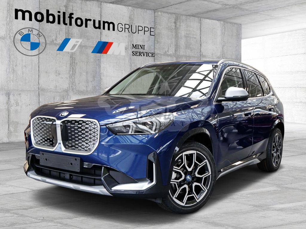 BMW iX1 2023