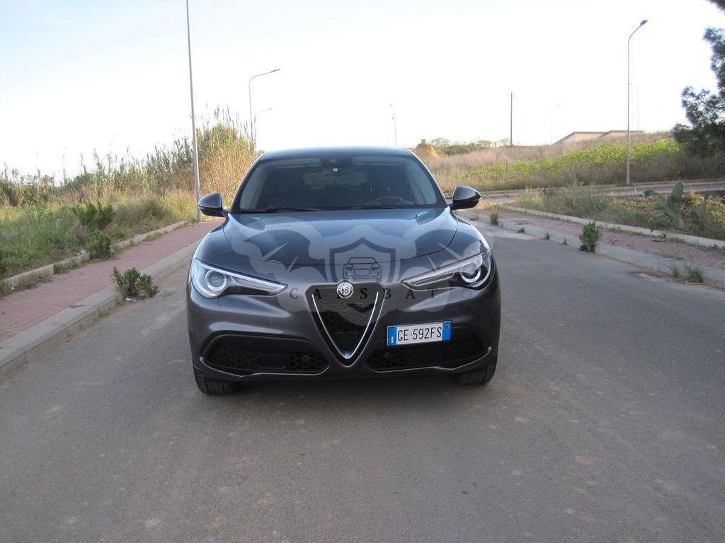 Alfa Romeo Stelvio 2021