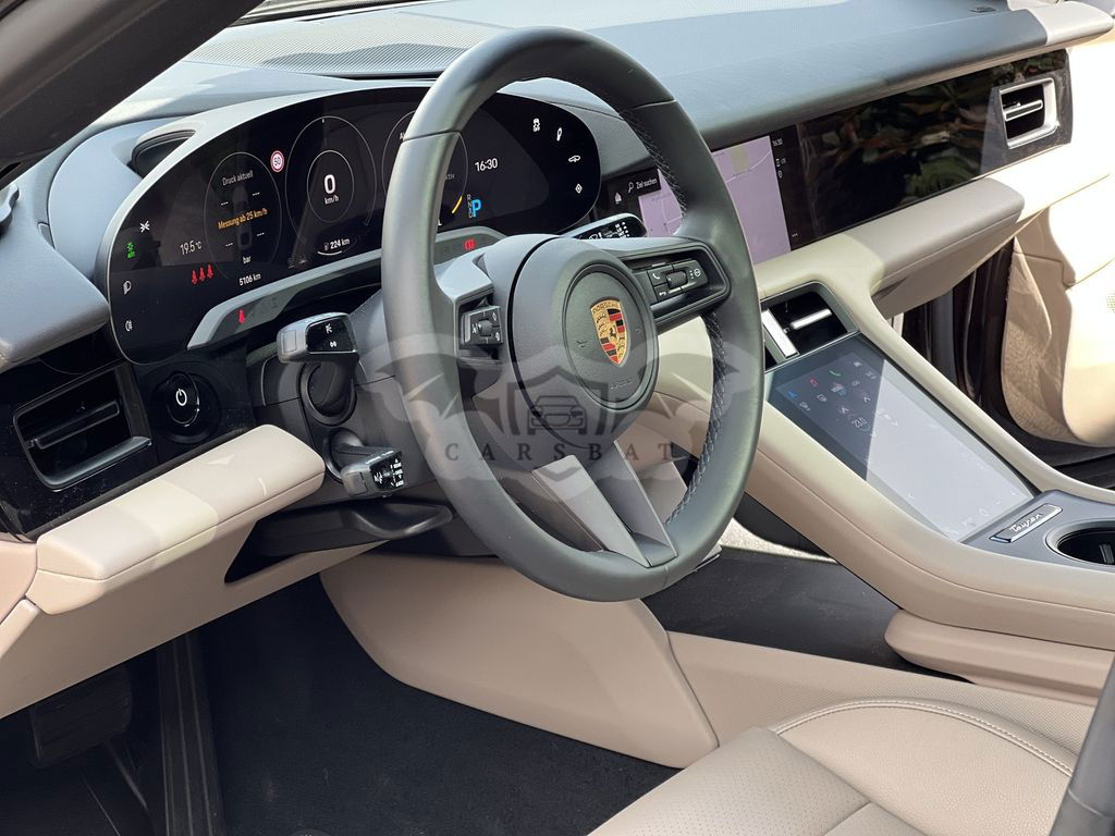 Porsche Taycan 2023