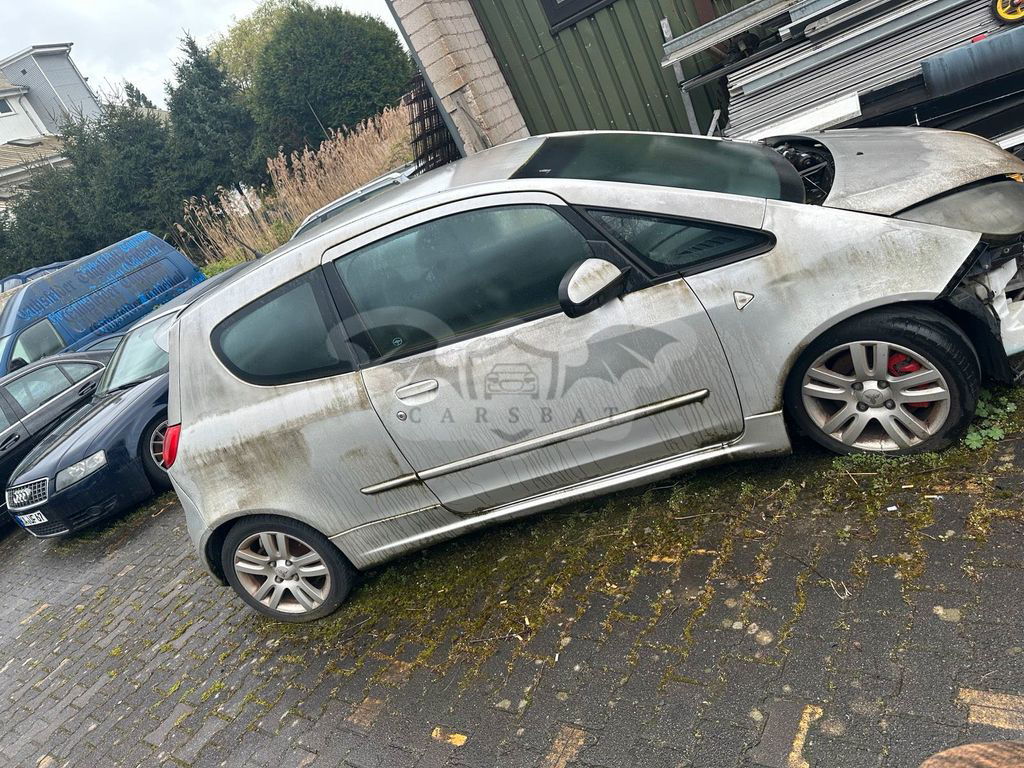 Mitsubishi Colt 2004