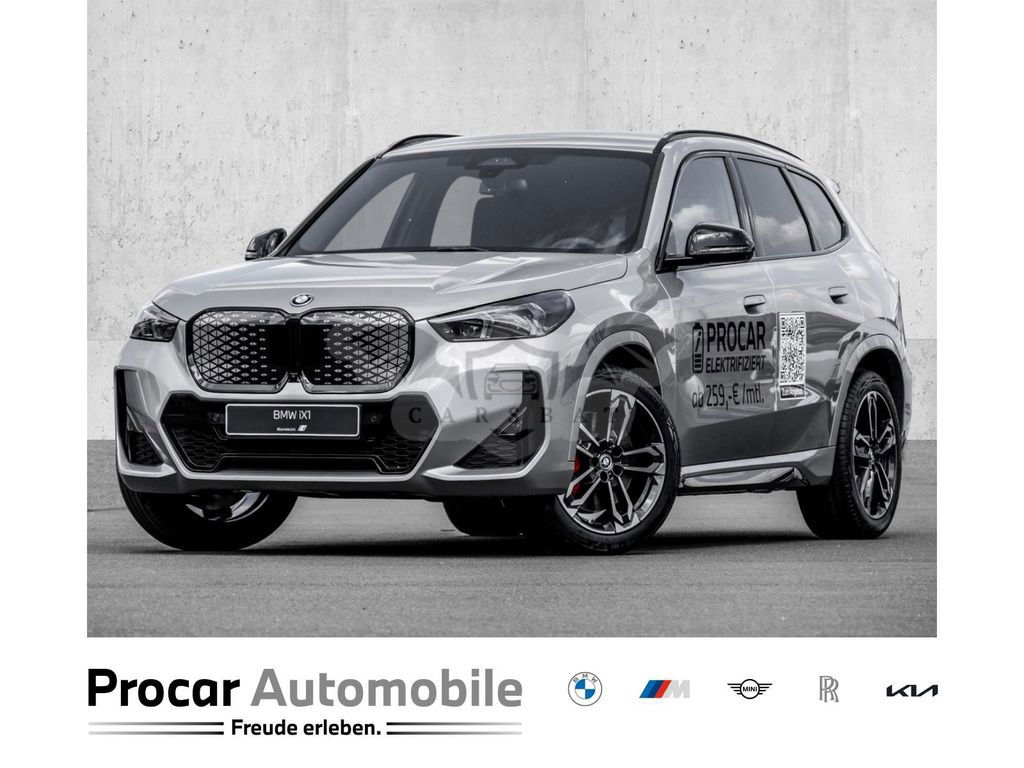 BMW iX1 2024