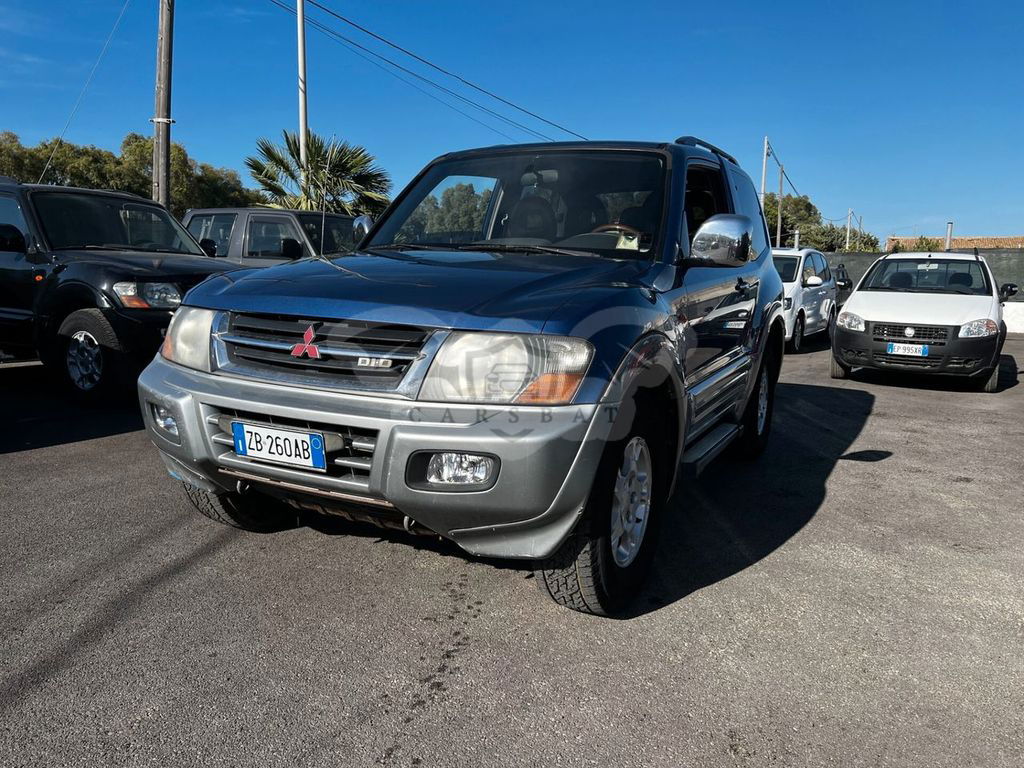 Mitsubishi Pajero 2000